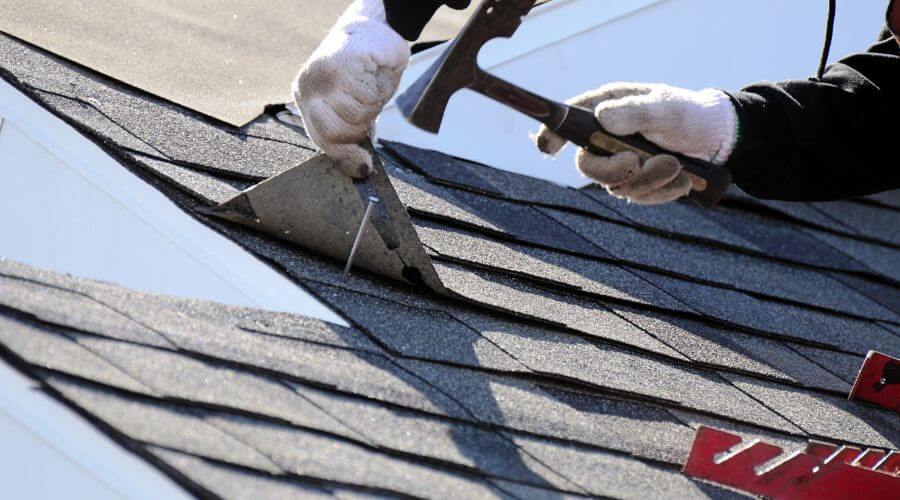 Expert Emergency Roof Repairs services in Clay Center, KS